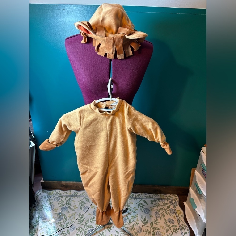 Incharacter Lion Costume Halloween Cozy Tan Kids Two Piece Costume